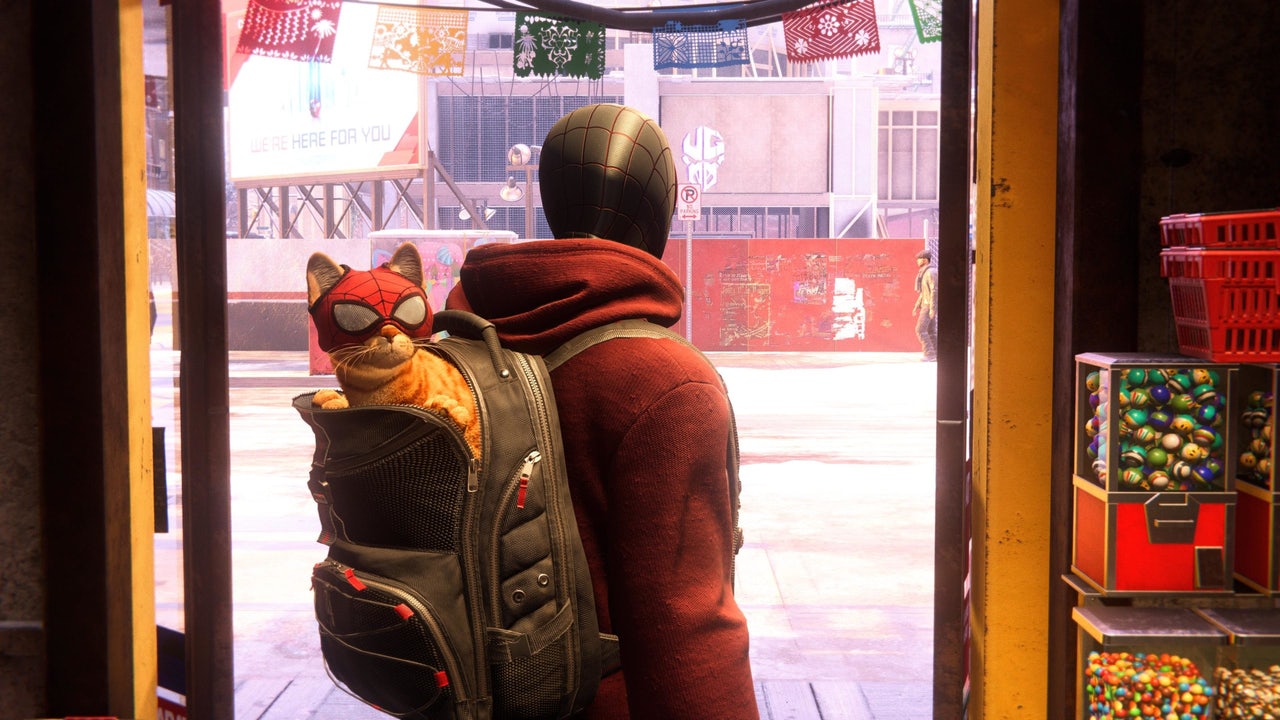 En toute honnêteté, si cette combinaison se déverrouillait avant la fin du jeu, personne ne porterait autre chose. (Capture d'écran: Insomniac / Kotaku)