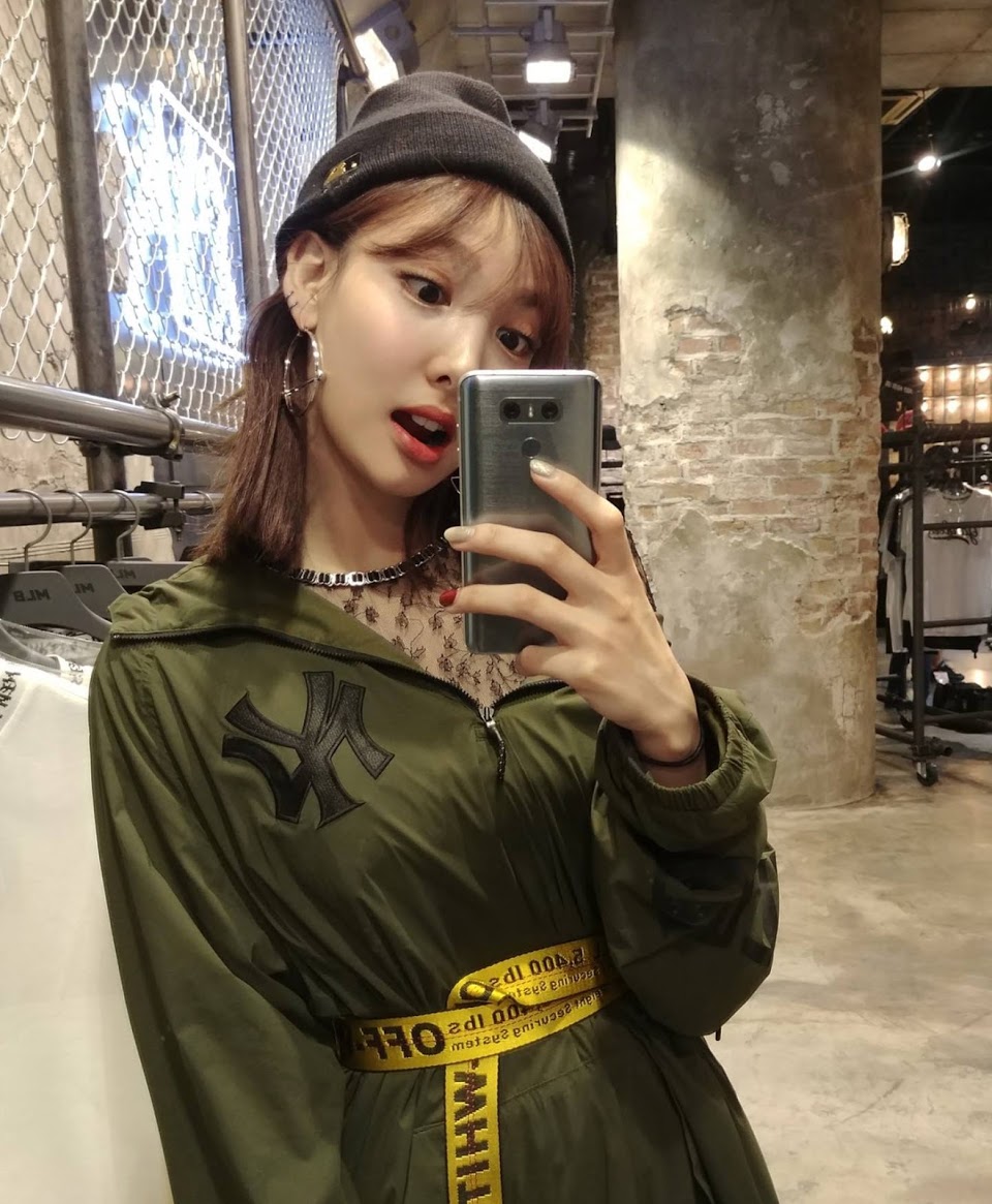 Nayeon De 11 Fois Twice A Prouve Qu Elle Etait La Reine Superieure Des Selfies Miroir Japanfm