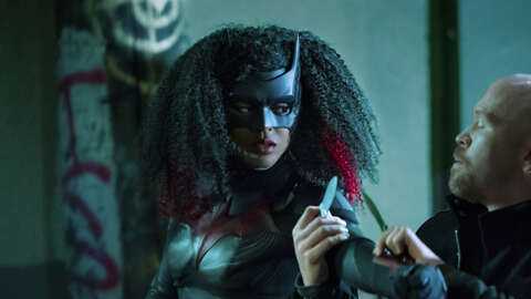 La CW renouvelle la série 12, y compris The Flash, Batwoman et Legacies