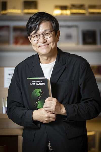 [INTERVIEW] `` Les chanteurs de K-pop ne sont pas des produits fabriqués en usine ''