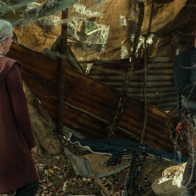 Daryl (Norman Reedus) et Carol (Melissa McBride) dans The Walking Dead